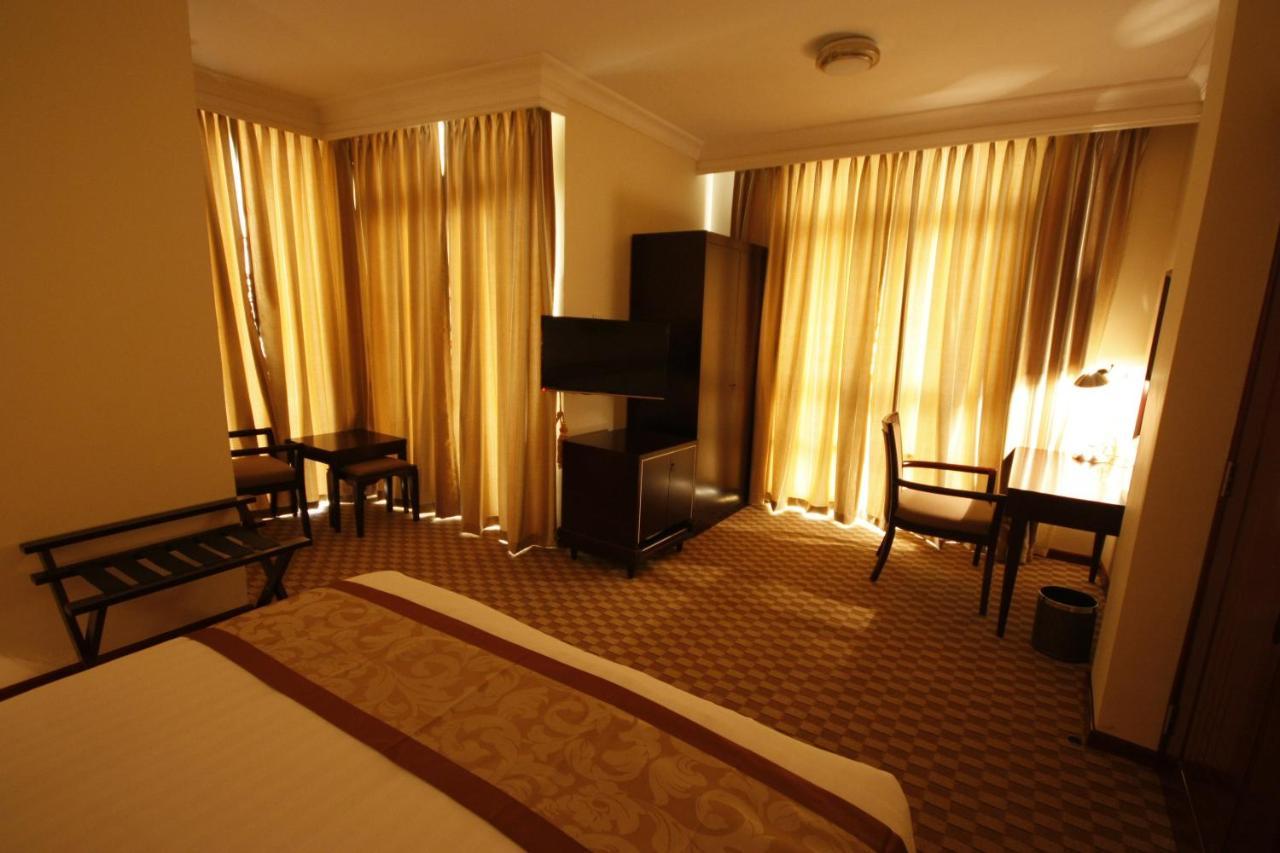 Caravan Hotel Addis Eksteriør bilde