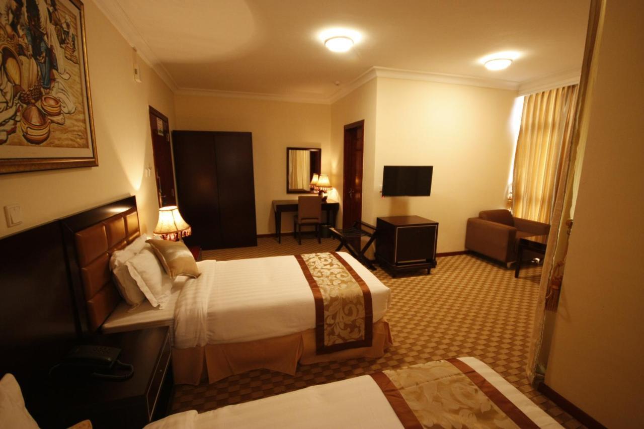 Caravan Hotel Addis Eksteriør bilde